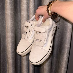 vans suede canvas old skool v shoe size 7 (basically new)
